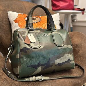 RARE COACH CAMO LARGE LEATHER SURREY SATCHEL STRAP & HANGTAGS STYLE 33601 GUC